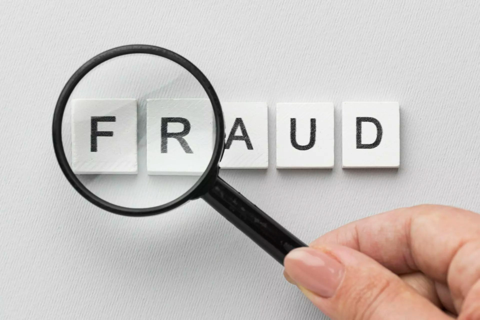 Comment la Technologie Avancée de Shopify Protège les Commerçants en Ligne contre la Fraude ?